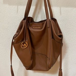 Micheal Kors Large Leather Shoulder Bag - Tan